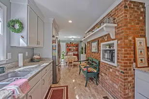 163 Washington Cir, Wallace, NC 28466 - Photo 4