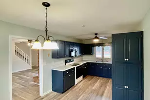 316 E Bay Ridge Rd, Harrells, NC 28444 - Photo 10