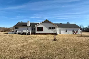 1045 Mascot Ln, Williamston, NC 27892 - Photo 10