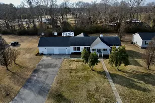 1045 Mascot Ln, Williamston, NC 27892 - Photo 12
