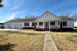1045 Mascot Ln, Williamston, NC 27892 - Photo 4