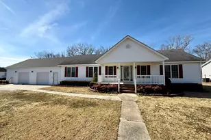 1045 Mascot Ln, Williamston, NC 27892 - Photo 6