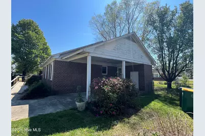 1310 E 11th Street, Lumberton, NC 28358 - Photo 6