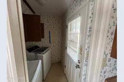 1310 E 11th Street, Lumberton, NC 28358 - Photo 2