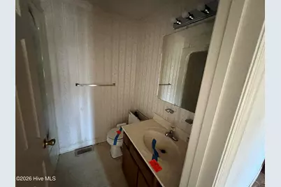 1310 E 11th Street, Lumberton, NC 28358 - Photo 14