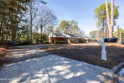 2103 Somerset Drive N, Wilson, NC 27893 - Photo 2