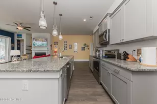 209 Edgewater Wy, Surf City, NC 28445 - Photo 18