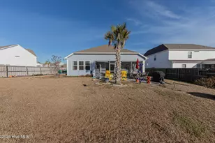 209 Edgewater Wy, Surf City, NC 28445 - Photo 40