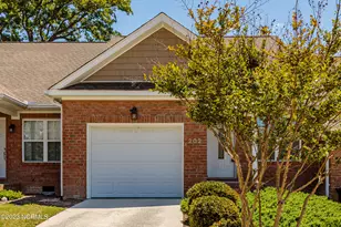 202 Clover Ct, Aberdeen, NC 28315 - Photo 2