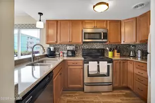 1509 Carolina Beach Ave N, Carolina Beach, NC 28428 - Photo 2