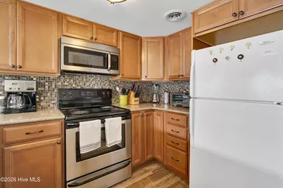 1509 Carolina Beach Avenue N #E1, Carolina Beach, NC 28428 - Photo 10