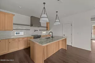 255 N Hale St, Southern Pines, NC 28387 - Photo 6