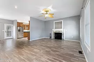 815 Riverview Dr, Burgaw, NC 28425 - Photo 14