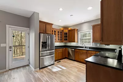 815 Riverview Drive, Burgaw, NC 28425 - Photo 22
