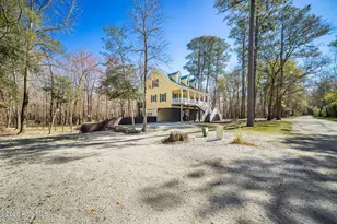 815 Riverview Dr, Burgaw, NC 28425 - Photo 6