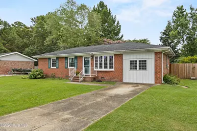 118 Princeton Drive, Jacksonville, NC 28546 - Photo 2