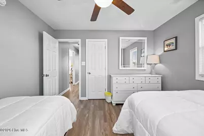 2005 Ocean Drive, Emerald Isle, NC 28594 - Photo 18