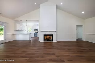 303 Ramonas Lake Ct, New Bern, NC 28560 - Photo 2