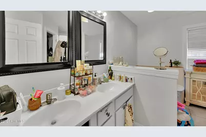 3921 Granada Drive #B, Winterville, NC 28590 - Photo 24