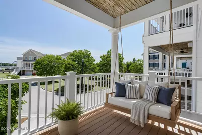 207 S Academy Street, Washington, NC 27889 - Photo 4