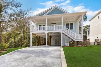 113 SW 22nd Street, Oak Island, NC 28465 - Photo 4