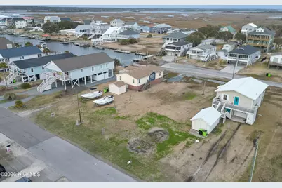 7026 7th Street, Surf City, NC 28445 - Photo 2