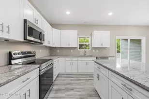 2624 Fountaintown Rd, Chinquapin, NC 28521 - Photo 10