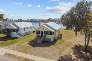305 Atlanta Ave, Carolina Beach, NC 28428 - Photo 1