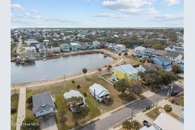 305 Atlanta Avenue, Carolina Beach, NC 28428 - Photo 18
