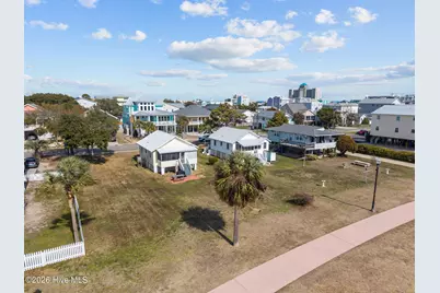 305 Atlanta Avenue, Carolina Beach, NC 28428 - Photo 20