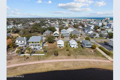 305 Atlanta Avenue, Carolina Beach, NC 28428 - Photo 8