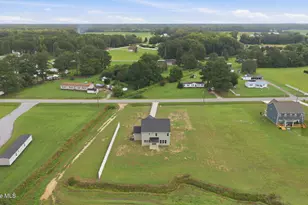 4142 Dixon Rd, Grimesland, NC 27837 - Photo 4