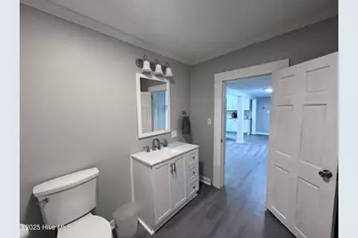 305 E Oak Street, Lake Waccamaw, NC 28450 - Photo 26