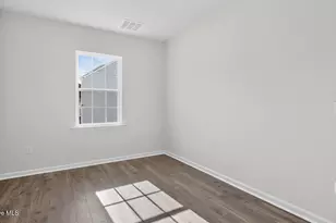 700 Lazy Elm Ln, Aberdeen, NC 28315 - Photo 6