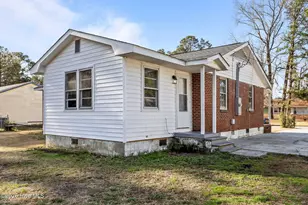 115 Armstrong Dr, Jacksonville, NC 28540 - Photo 6