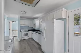 6921 Pearl St SW, Ocean Isle Beach, NC 28469 - Photo 8