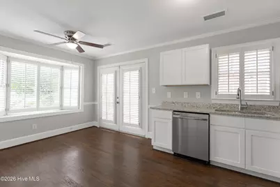 418 S 3rd Street #A, Wilmington, NC 28401 - Photo 6