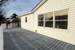 212 Sunset Dr, Williamston, NC 27892 - Photo 10
