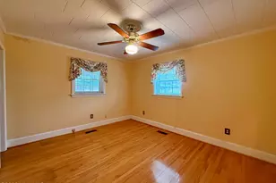212 Sunset Dr, Williamston, NC 27892 - Photo 58
