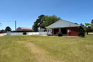 212 Sunset Dr, Williamston, NC 27892 - Photo 6