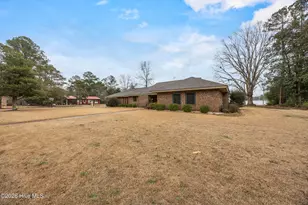 616 E Murphy St, Wallace, NC 28466 - Photo 2