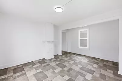 200 Queen Street, Elizabeth City, NC 27909 - Photo 4