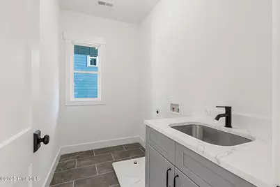 440 W Illinois Avenue, Southern Pines, NC 28387 - Photo 18