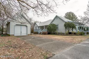 405 Phillips St, Edenton, NC 27932 - Photo 2