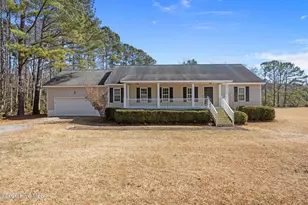 9329 Doris Dr, Oriental, NC 28571 - Photo 2
