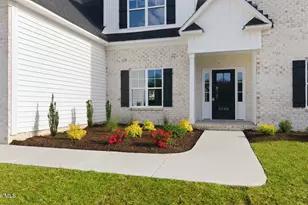 3700 Barrington Dr, Greenville, NC 27834 - Photo 4