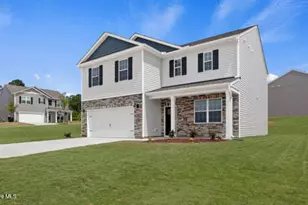 701 Lazy Elm Ln, Aberdeen, NC 28315 - Photo 1
