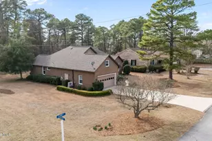 5718 Sloop Ct, New Bern, NC 28560 - Photo 6
