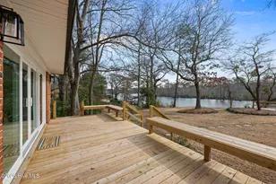 214 Shoreline Dr, New Bern, NC 28562 - Photo 4