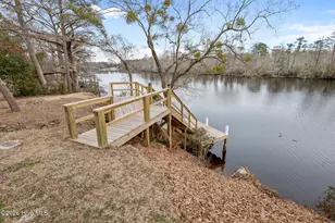 214 Shoreline Dr, New Bern, NC 28562 - Photo 2